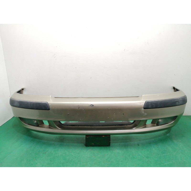 Recambio de paragolpes delantero para volvo s40 berlina 1.6 cat referencia OEM IAM 30865537 OBSERVAR FOTOS 