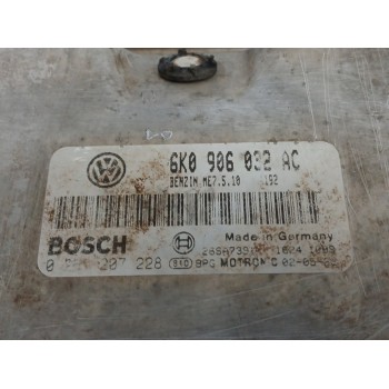 Recambio de centralita motor uce para seat cordoba berlina (6k2) 1.4 referencia OEM IAM 6K0906032AC 0261207228 