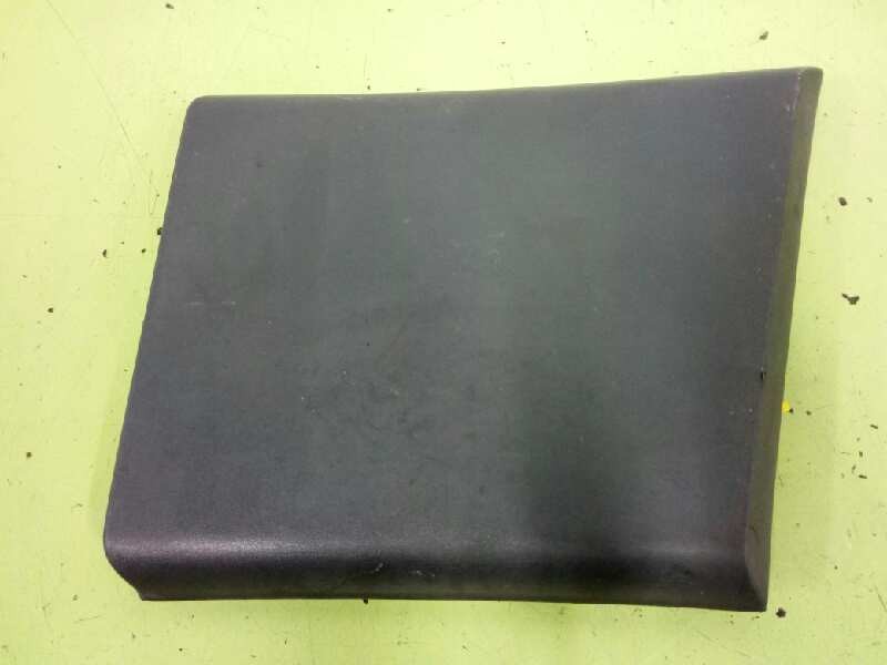 Recambio de molduras delanteras para peugeot boxer furgón 333 l2h1 komfort hdi 130 referencia OEM IAM 1306892070 IZQUIERDA 