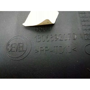 Recambio de molduras delanteras para peugeot boxer furgón 333 l2h1 komfort hdi 130 referencia OEM IAM 1306892070 IZQUIERDA 