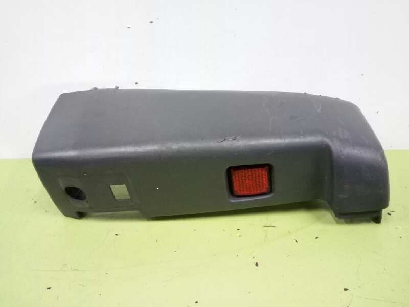 Recambio de puntera paragolpes trasera derecha para peugeot boxer furgón 333 l2h1 komfort hdi 130 referencia OEM IAM 1305761070 