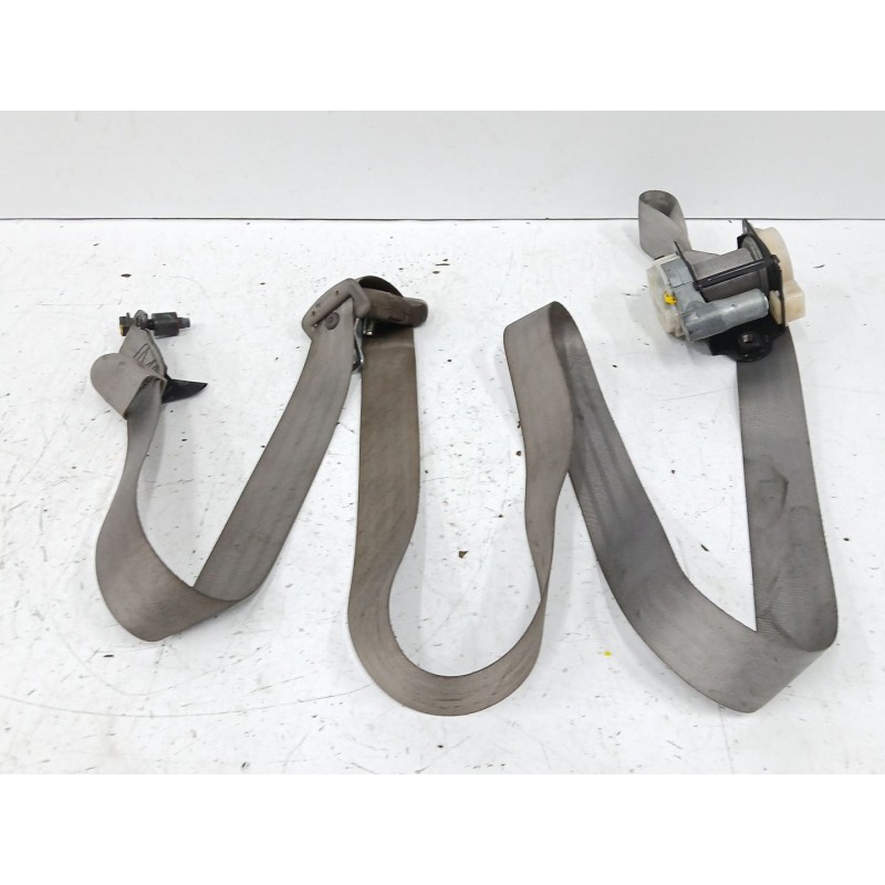 Recambio de cinturon seguridad delantero derecho para ssangyong rodius ii 2.2 xdi referencia OEM IAM 7462221006ACX  