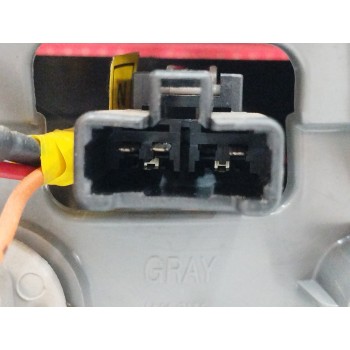 Recambio de piloto trasero derecho interior para kia magentis 2.0 crdi referencia OEM IAM   