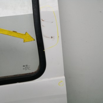 Recambio de puerta trasera izquierda para dfsk v22 1.3 cc referencia OEM IAM  NECESITA REPARACION 