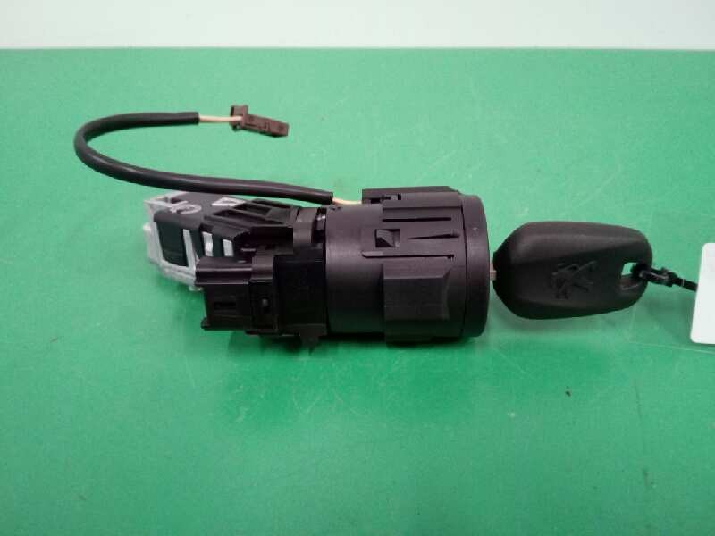 Recambio de antirrobo para peugeot 208 style referencia OEM IAM 9673257480 36454600 