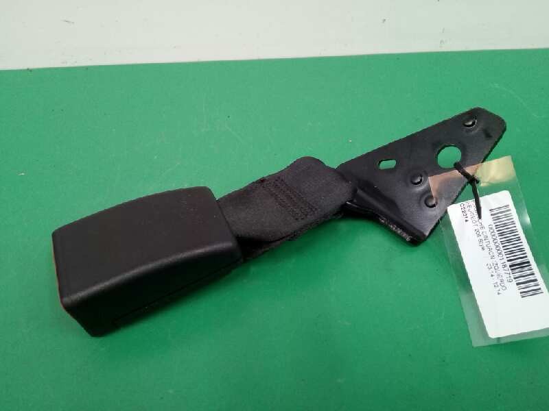 Recambio de enganche cinturon izquierdo para peugeot 208 style referencia OEM IAM TRASERO Recambio de enganche cinturon izquierdo para peugeot 208 style referencia OEM IAM TRASERO