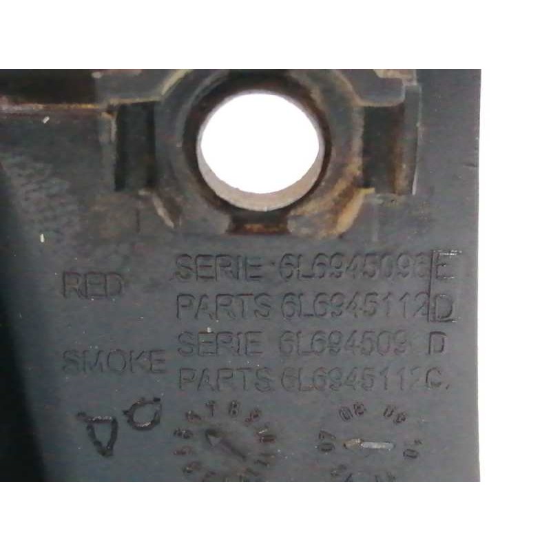 PILOTO TRASERO DERECHO