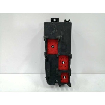 Recambio de caja reles / fusibles para opel vectra c berlina 1.9 cdti referencia OEM IAM 13198102 519131007 