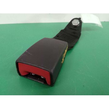 Recambio de enganche cinturon derecho para fiat punto (199) pop referencia OEM IAM 100171927 TRASERO 