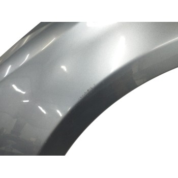 Recambio de aleta delantera izquierda para kia cee´d 1.6 crdi cat referencia OEM IAM  OBSERVAR FOTOS 