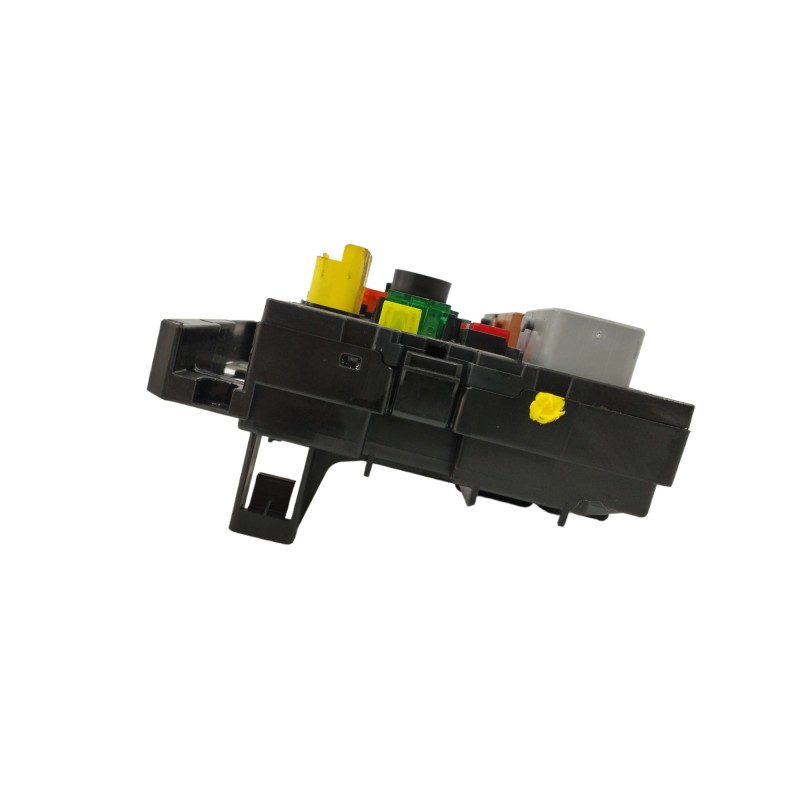 CAJA RELES / FUSIBLES