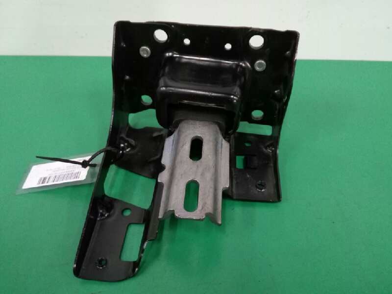 Recambio de soporte motor izquierdo para peugeot 208 style referencia OEM IAM 9807450980 9810216980 