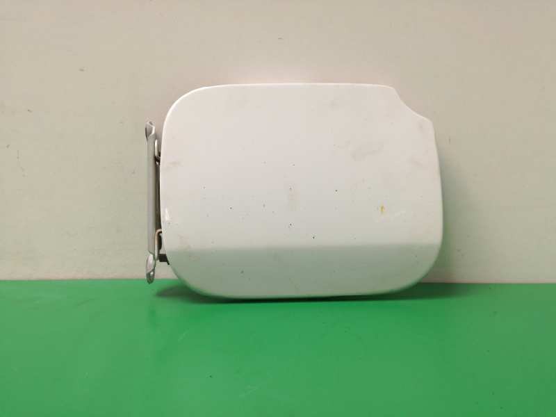 Recambio de tapa exterior combustible para dacia sandero basis referencia OEM IAM   