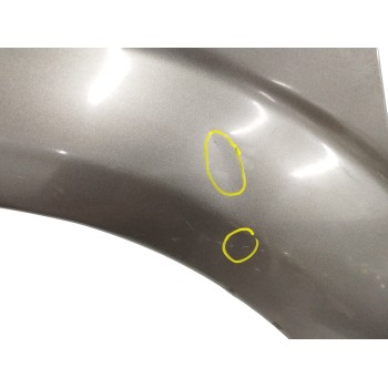 Recambio de aleta delantera izquierda para toyota corolla verso (r1) 2.2 d-cat referencia OEM IAM  OBSERVAR FOTOS 