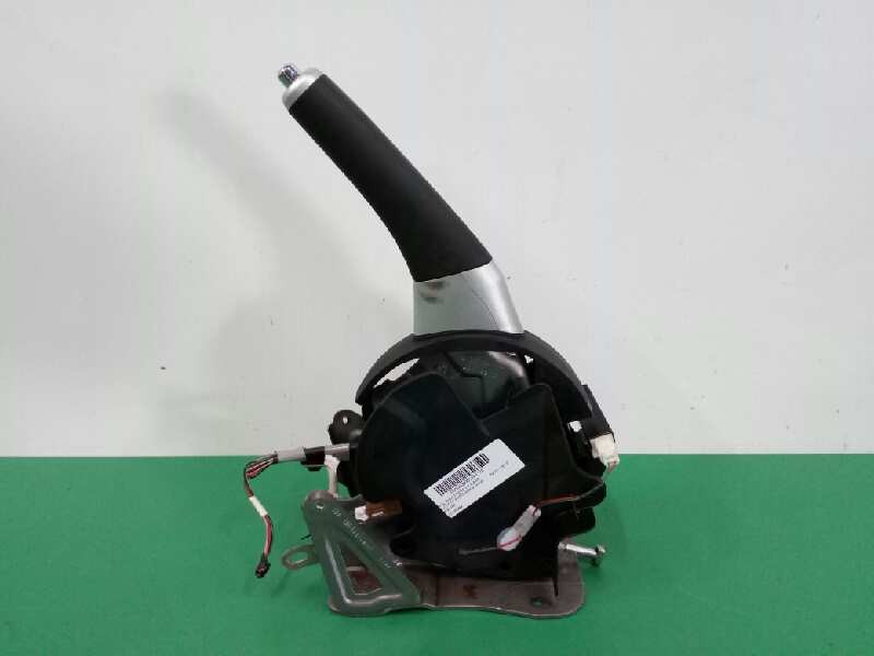 Recambio de palanca freno de mano para toyota auris hybrid active referencia OEM IAM 11329289  