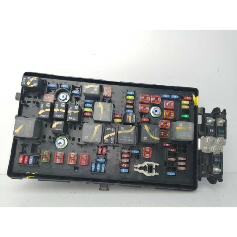 Recambio de caja reles / fusibles para opel insignia grand sport 1.6 cdti dpf referencia OEM IAM 1348554301  