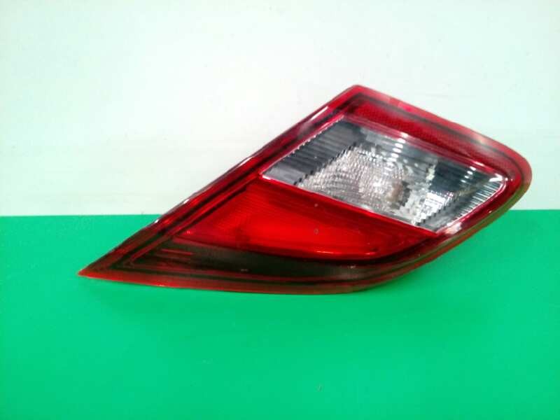 Recambio de piloto trasero derecho interior para opel corsa e selective referencia OEM IAM 39012624 Recambio de piloto trasero derecho interior para opel corsa e selective referencia OEM IAM 39012624