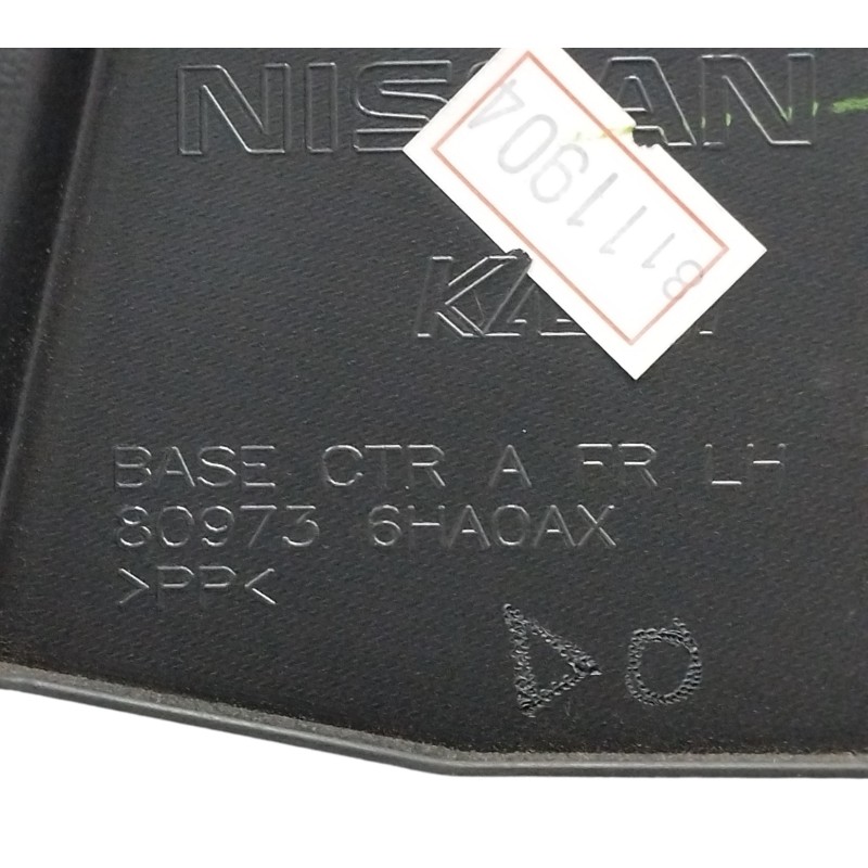 GUARNECIDO PUERTA DELANTERA IZQUIERDA