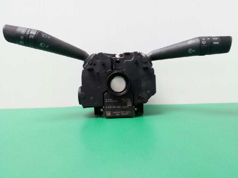 Recambio de mando multifuncion para fiat qubo (300) trekking referencia OEM IAM 07356696440 51826041 Recambio de mando multifuncion para fiat qubo (300) trekking referencia OEM IAM 07356696440 51826041