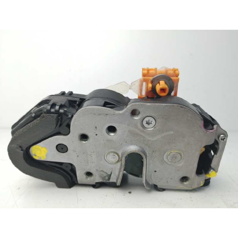 Recambio de cerradura puerta trasera derecha para opel insignia grand sport 1.6 cdti dpf referencia OEM IAM 13579556  