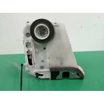 Recambio de cerradura puerta trasera derecha para toyota yaris 1.4 turbodiesel cat referencia OEM IAM   
