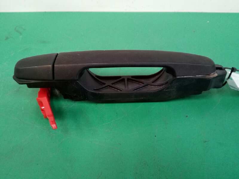 Recambio de maneta exterior trasera derecha para toyota yaris 1.4 turbodiesel cat referencia OEM IAM Recambio de maneta exterior trasera derecha para toyota yaris 1.4 turbodiesel cat referencia OEM IAM