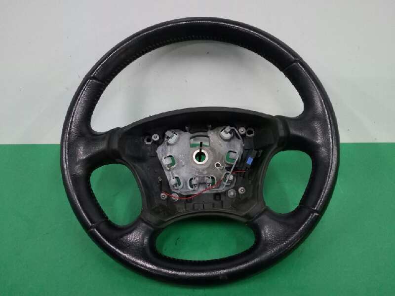 Recambio de volante para peugeot 407 sw st confort pack referencia OEM IAM 9656242677  
