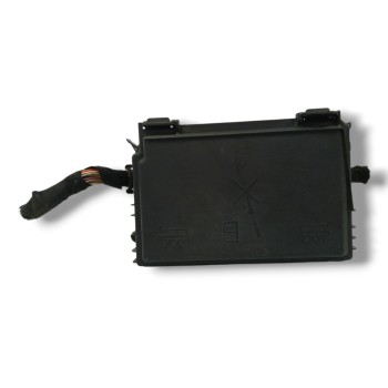 CAJA RELES / FUSIBLES 