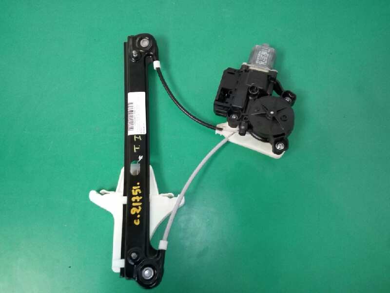 Recambio de elevalunas trasero izquierdo para volkswagen polo (6r1) advance referencia OEM IAM FUNDA 6R0959811N 
