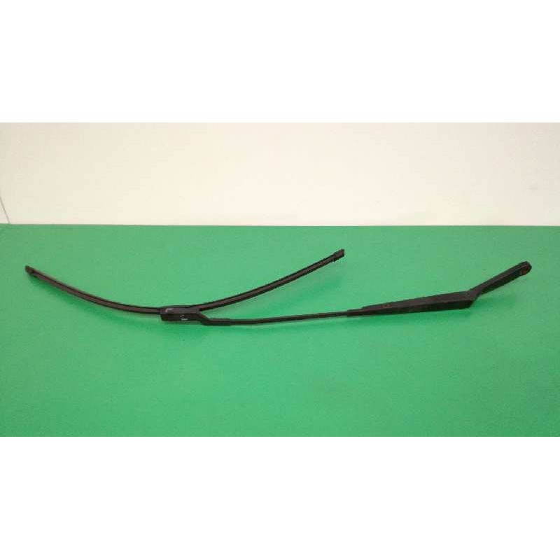 BRAZO LIMPIA DELANTERO IZQUIERDO