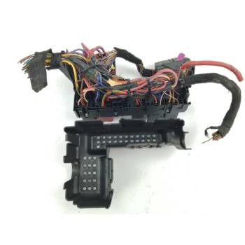 Recambio de caja reles / fusibles para opel corsa d opc referencia OEM IAM 13292736  