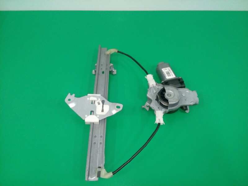 Recambio de elevalunas trasero derecho para nissan qashqai (j10) tekna referencia OEM IAM FUNDA 82700JD400 