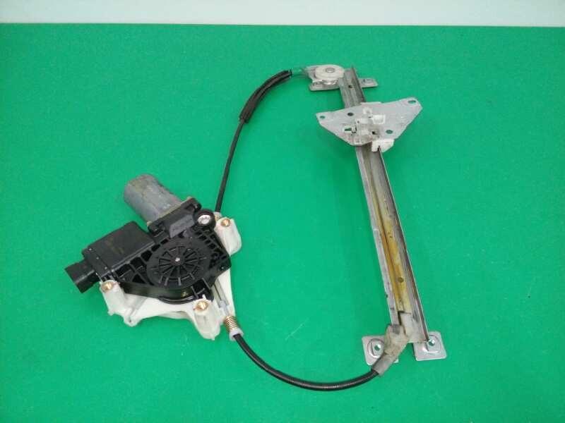Recambio de elevalunas trasero izquierdo para mitsubishi space wagon (n80/n90) 2,4 glx referencia OEM IAM FUNDA MR503577 CARIBE 
