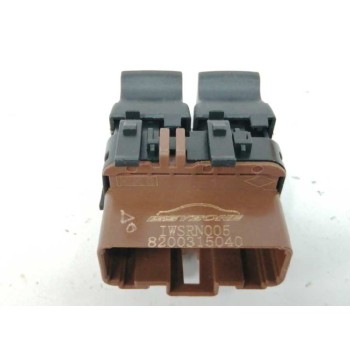 Recambio de mando elevalunas delantero izquierdo para renault megane ii berlina 5p referencia OEM IAM 8200315040  