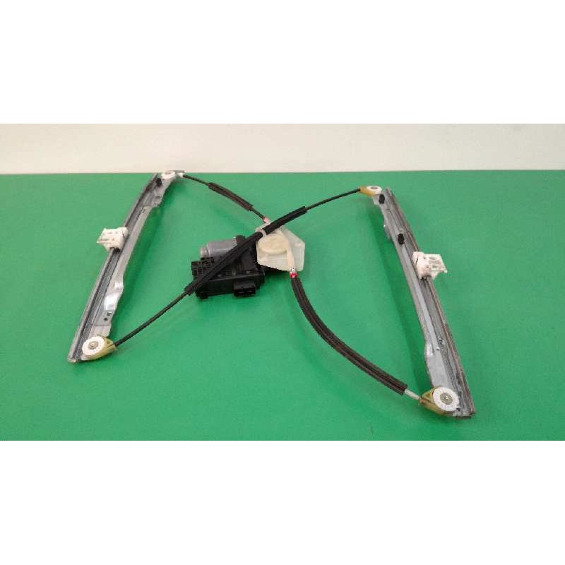 Recambio de elevalunas delantero derecho para citroën c4 picasso seduction referencia OEM IAM FUNDA 9674032680 