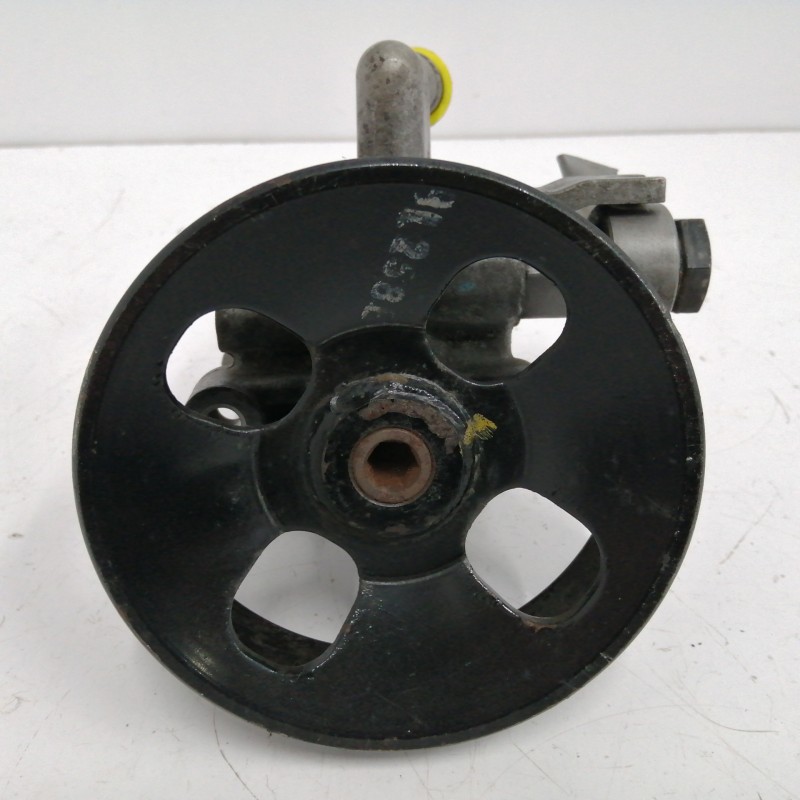 Recambio de bomba direccion para hyundai h1 travel comfort referencia OEM IAM 571004H000  