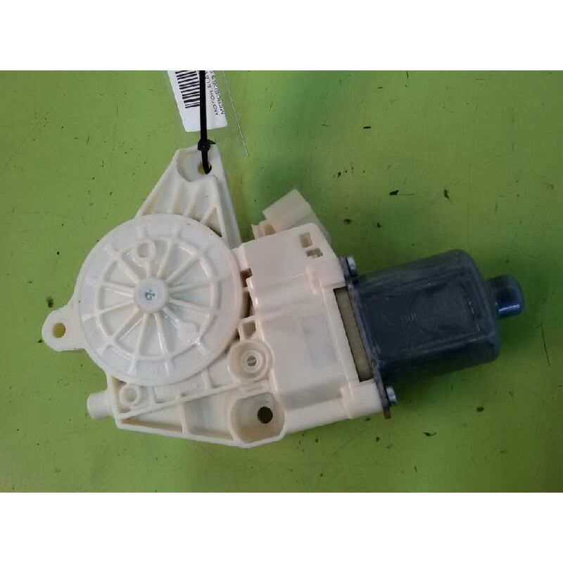 MOTOR ELEVALUNAS TRASERO IZQUIERDO 0130822505