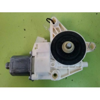 MOTOR ELEVALUNAS DELANTERO IZQUIERDO A2048200142 0130822503 