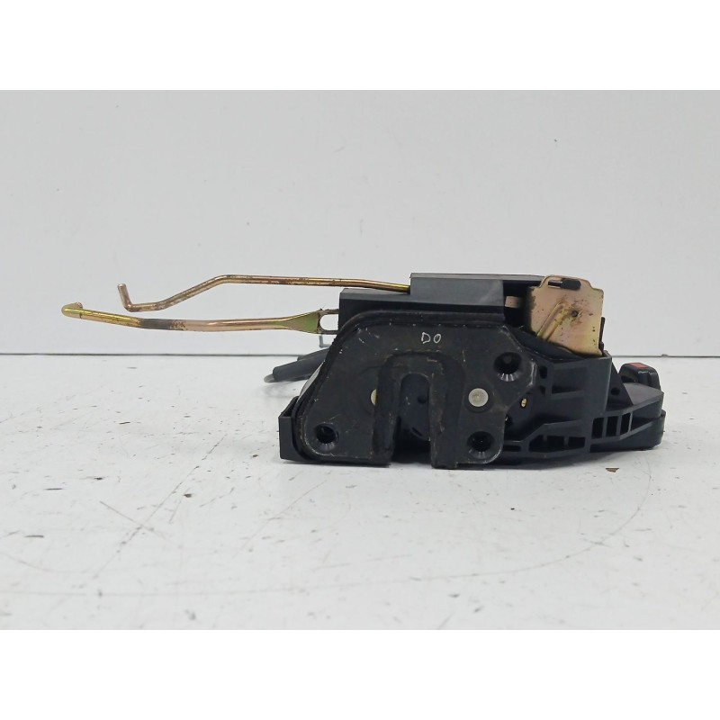 Recambio de cerradura puerta delantera derecha para hyundai coupe ii (gk) 1.6 16v referencia OEM IAM   