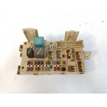 Recambio de caja reles / fusibles para toyota avensis berlina (t25) 2.0 turbodiesel cat referencia OEM IAM 82641CA010F  