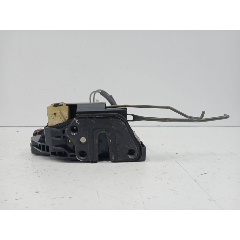 Recambio de cerradura puerta delantera izquierda para hyundai coupe ii (gk) 1.6 16v referencia OEM IAM   