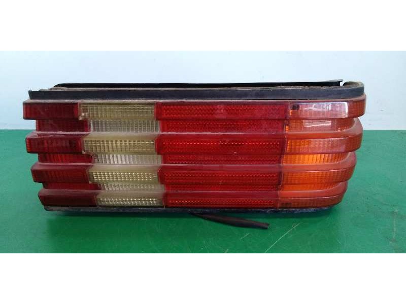 Recambio de piloto trasero derecho para mercedes-benz clase s (w126) berlina+coupe 5.0 v8 cat referencia OEM IAM   