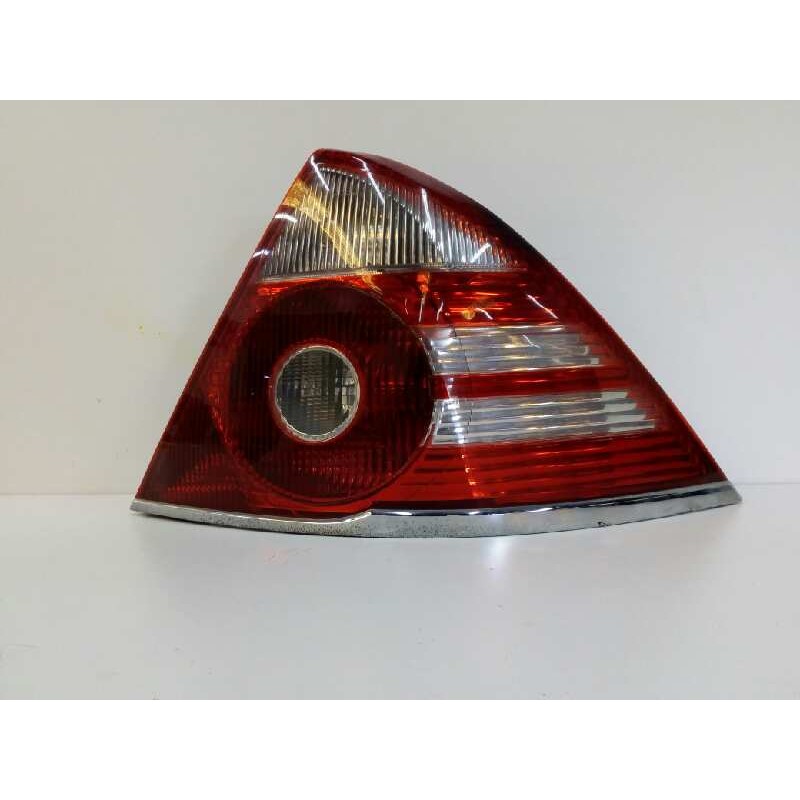 Recambio de piloto trasero derecho para ford mondeo berlina (ge) 2.0 tdci td cat referencia OEM IAM 1S7113404A  