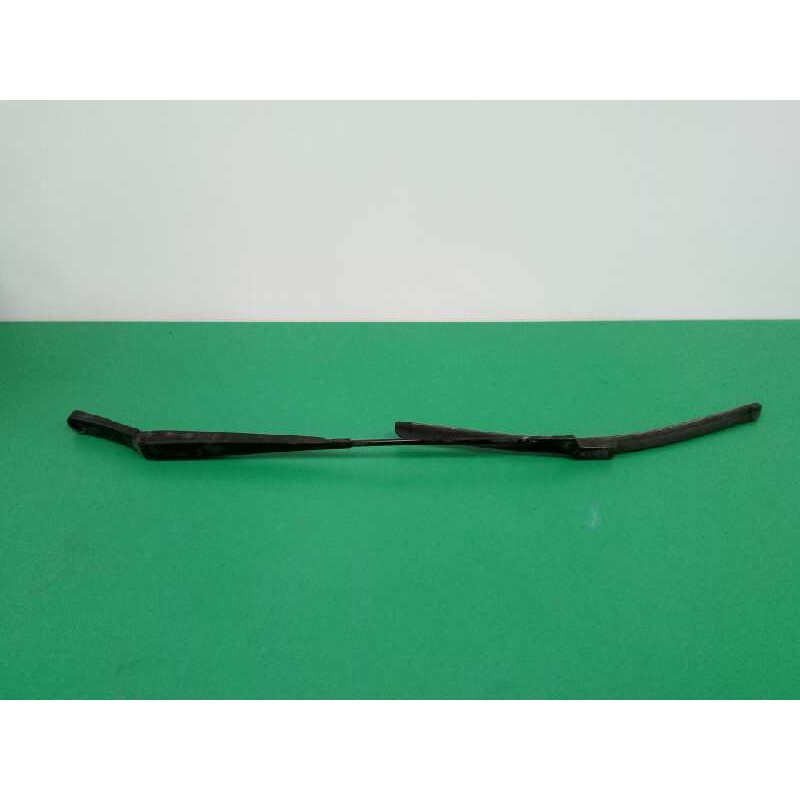 Recambio de brazo limpia delantero derecho para volkswagen passat berlina (3c2) advance referencia OEM IAM 3C1955410B Recambio de brazo limpia delantero derecho para volkswagen passat berlina (3c2) advance referencia OEM IAM 3C1955410B