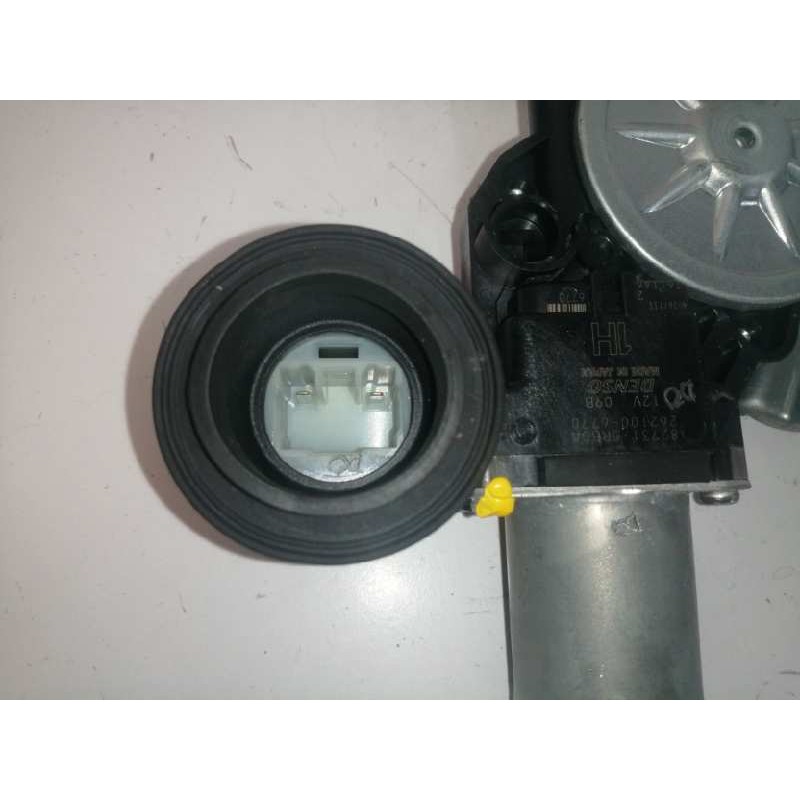 ELEVALUNAS TRASERO DERECHO