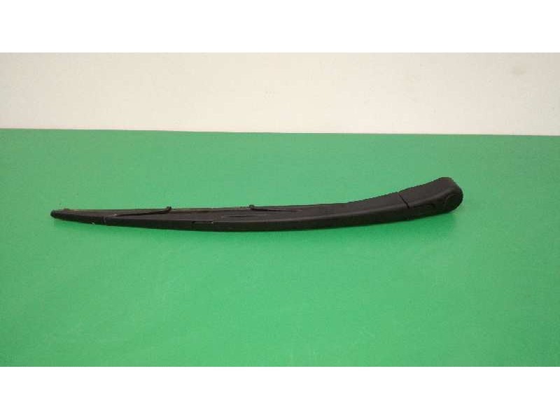 Recambio de brazo limpia trasero para citroën c4 picasso seduction referencia OEM IAM   