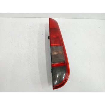 PILOTO TRASERO DERECHO 4M5113N004C 