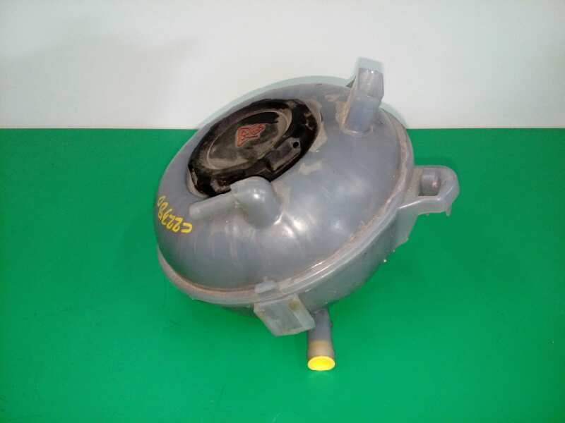Recambio de deposito expansion para seat leon (5f1) 1.2 tsi referencia OEM IAM 5Q0121407F Recambio de deposito expansion para seat leon (5f1) 1.2 tsi referencia OEM IAM 5Q0121407F