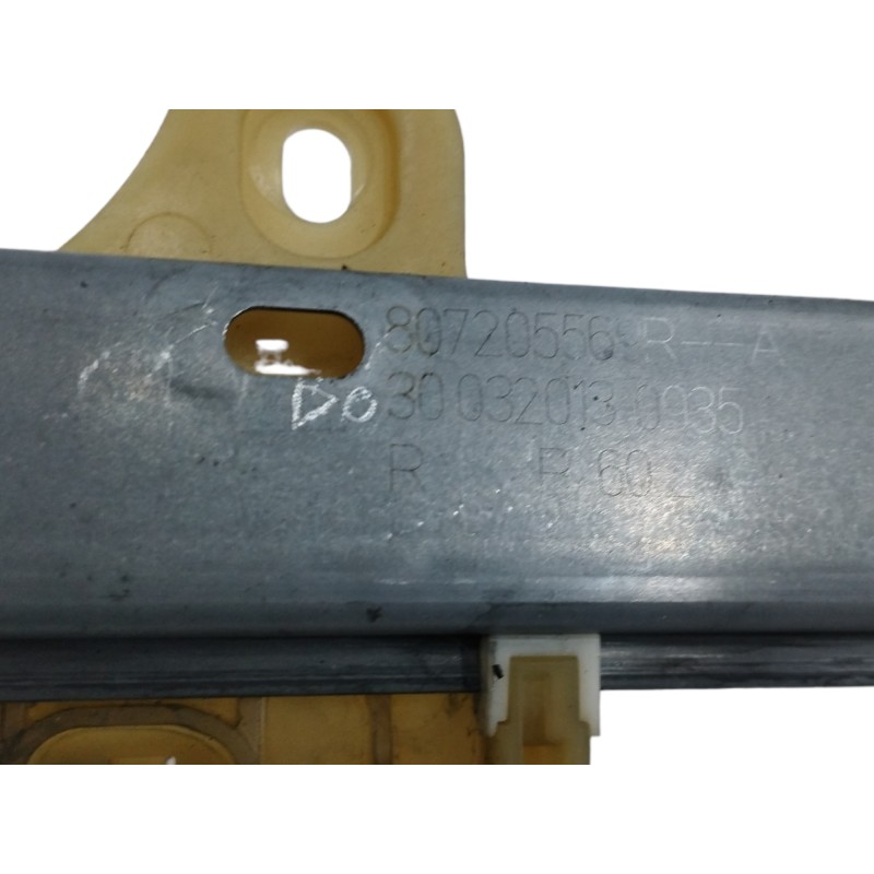 ELEVALUNAS DELANTERO DERECHO