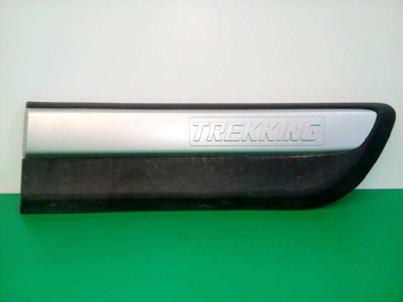 Recambio de molduras traseras para fiat qubo (300) trekking referencia OEM IAM 1313772070 LADO IZQUIERDO 